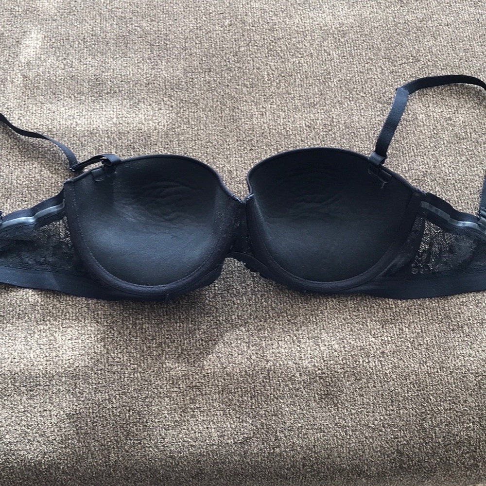 Maidenform Bra 38c - image 2